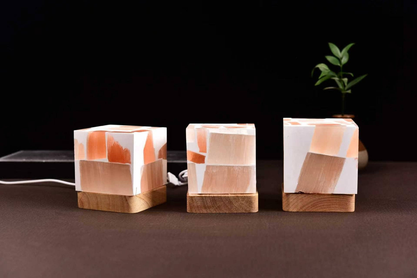 Honey Calcite Lamp – 3 Inch Crystal Cube Lamp